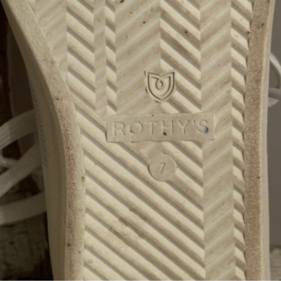 Rothy's The Lace Up Sneaker in the Golden Metallic color Women’s size 7 - Picture 11 of 11